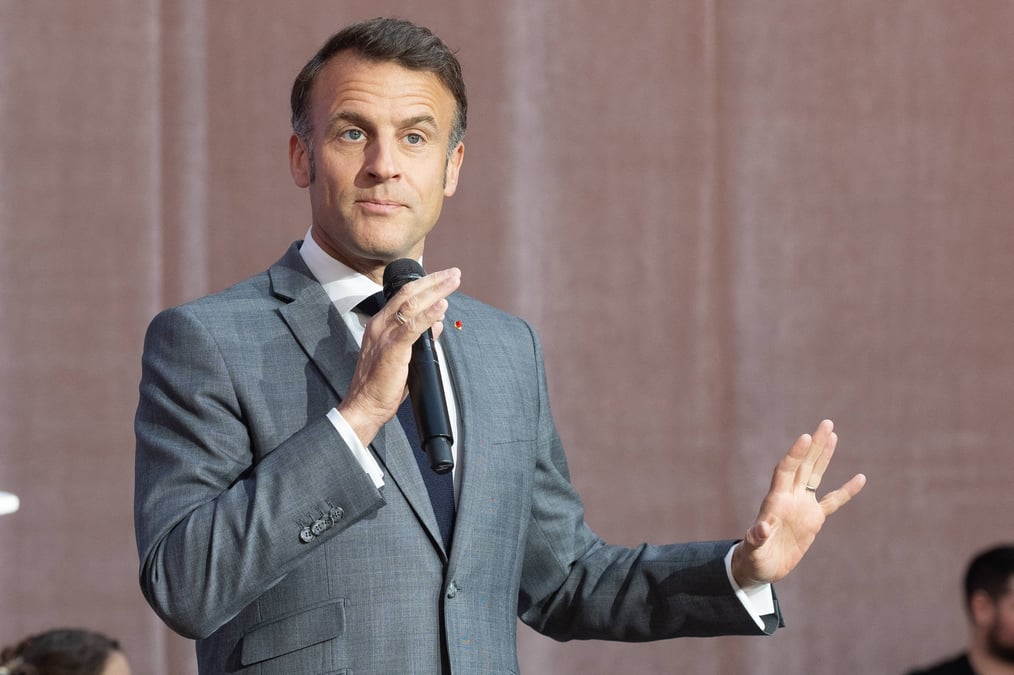 Un an après la dissolution ratée, le président Macron tentera de convaincre les Français sur TF1.