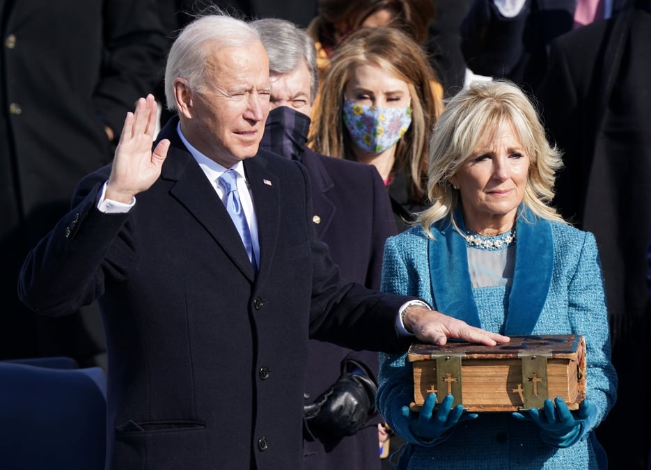 Joe biden a prete serment comme 46e president des etats-unis