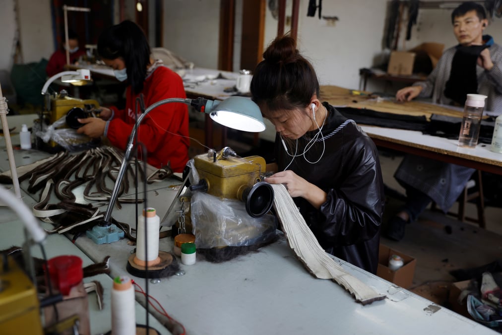Chine: ralentissement de l'activite manufacturiere en janvier, selon une enquete de caixin