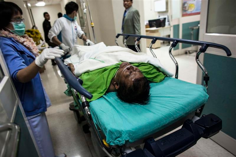 Un leader des chemises rouges blessé par balles en Thaïlande