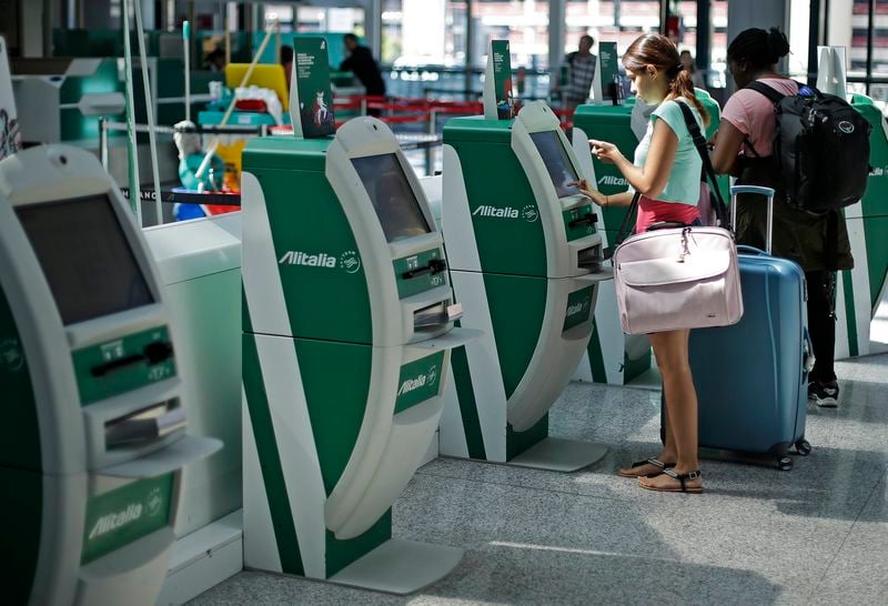 Alitalia et Etihad signent enfin leur accord d'alliance