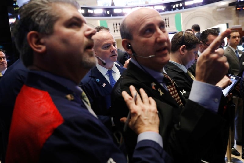 Wall street termine sur une note irreguliere