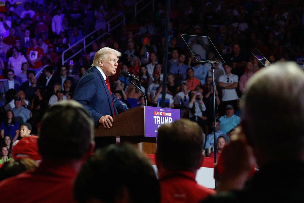 Le candidat republicain a l'election presidentielle et ancien president des etats-unis donald trump a charlotte