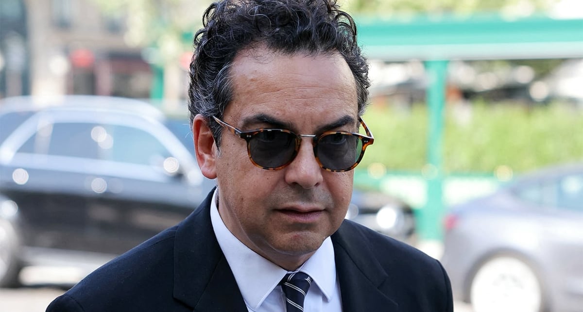 Patrick Cohen, au cœur d'un coup de tonnerre médiatique, dénonce un vol de conversation privée et fait savoir qu'il n'hésitera pas à déposer plainte.