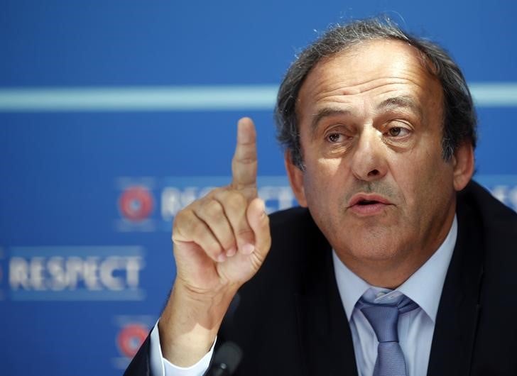Michel platini renonce a la course a la presidence de la fifa