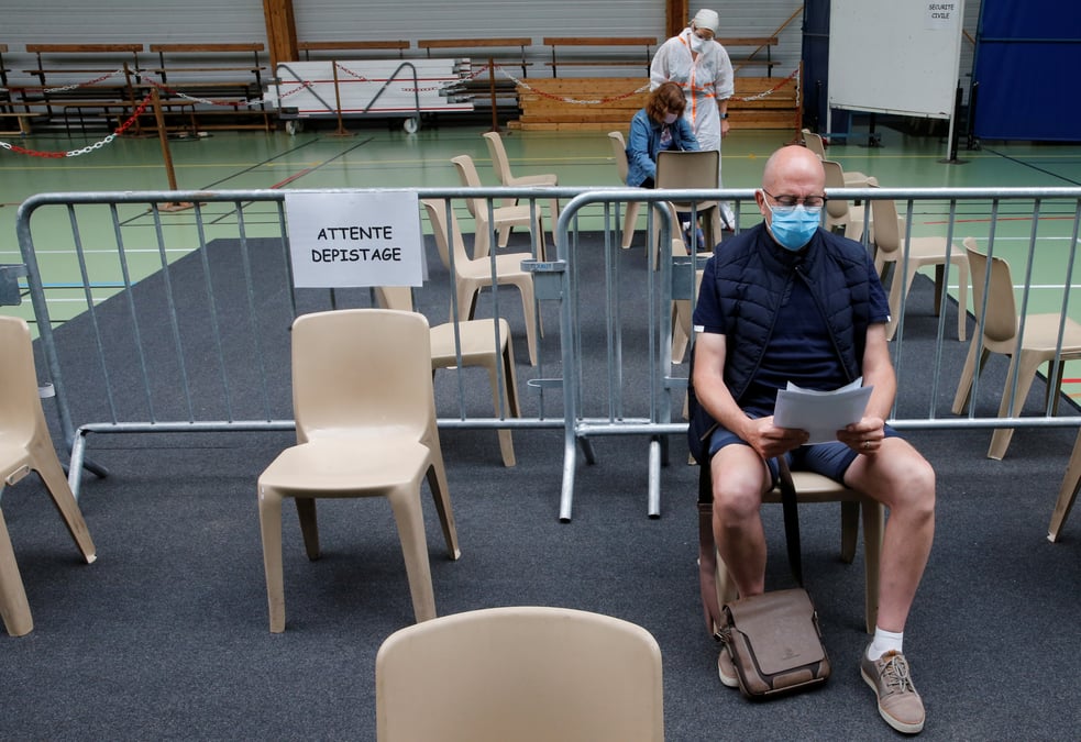 Coronavirus: la france fait etat de 25 nouveaux deces, plus de 30.000 morts au total