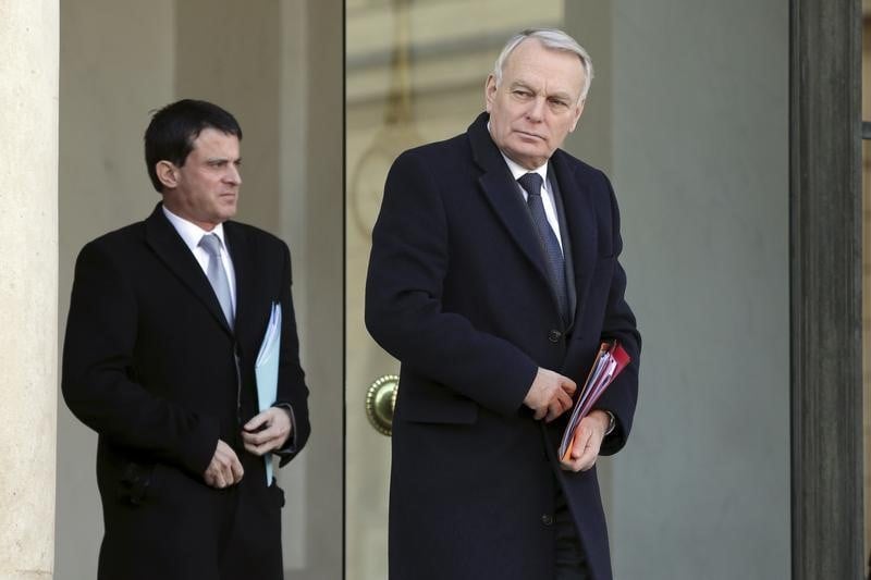 Manuel Valls va remplacer Jean-Marc Ayrault à Matignon