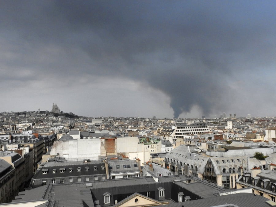 Reprise du trafic au nord de paris apres l’incendie d’un entrepot