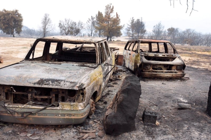 Six mille pompiers mobilises contre les feux en californie