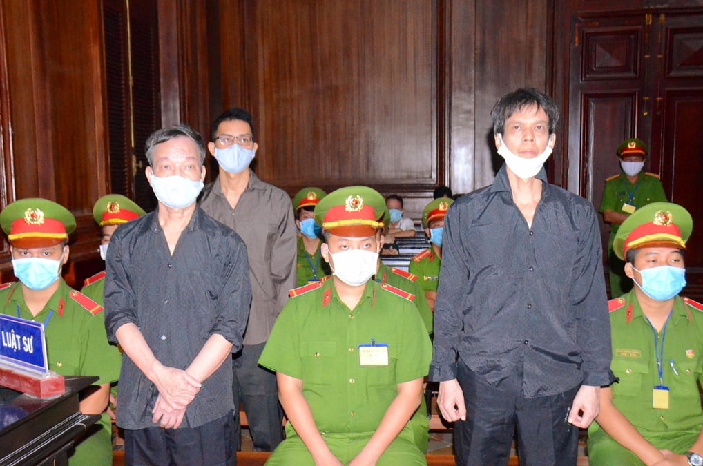 Vietnam: lourdes peines de prisons pour des journalistes independants critiques du regime