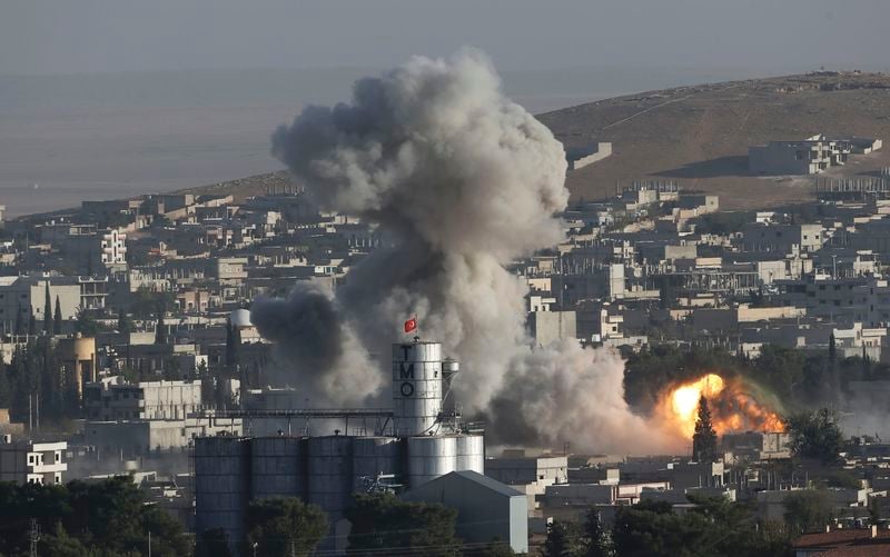 Les djihadistes de l'Etat islamique avancent dans Kobani
