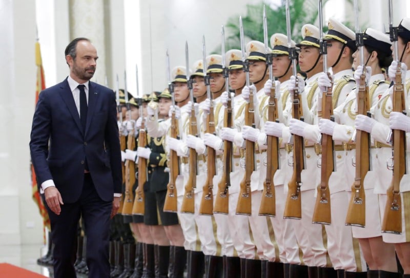 Philippe parle d'avancees sur le boeuf et airbus en chine