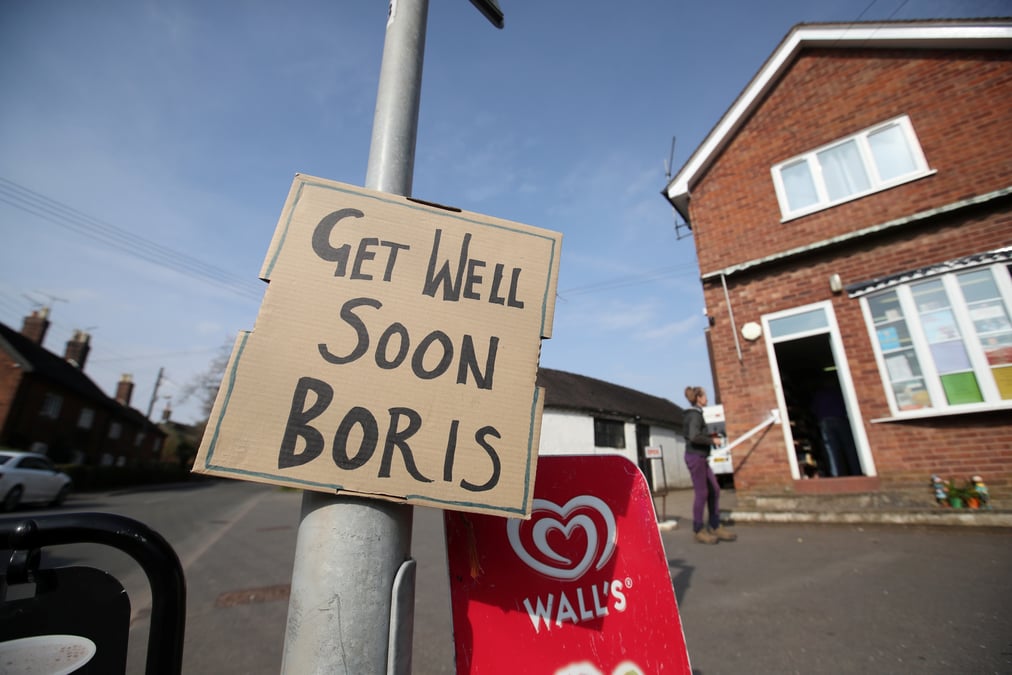 Coronavirus: boris johnson est sorti des soins intensifs