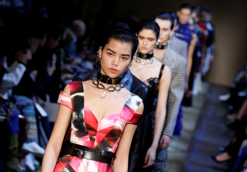 Kering nomme gianfilippo testa a la tete d’alexander mcqueen