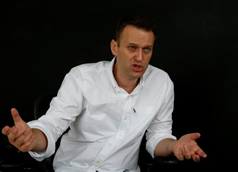 L'opposant russe navalny interroge par la police avant un meeting