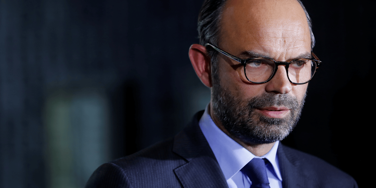 Edouard philippe appelle hollande a faire preuve d'"humilite"