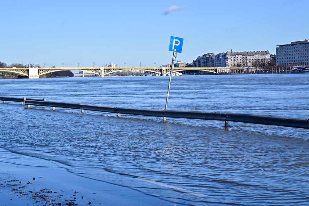 Le danube deborde a budapest