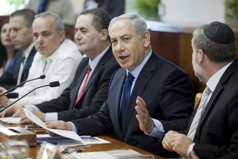 Le directeur de la communication de benjamin netanyahu au centre d'une polemique