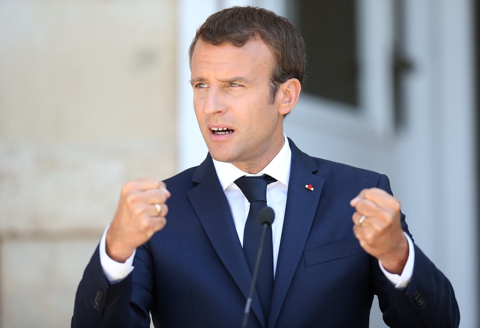 Macron consolide l'offensive pour durcir les regles du travail detache