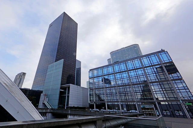 NON____INTERDIT la défense