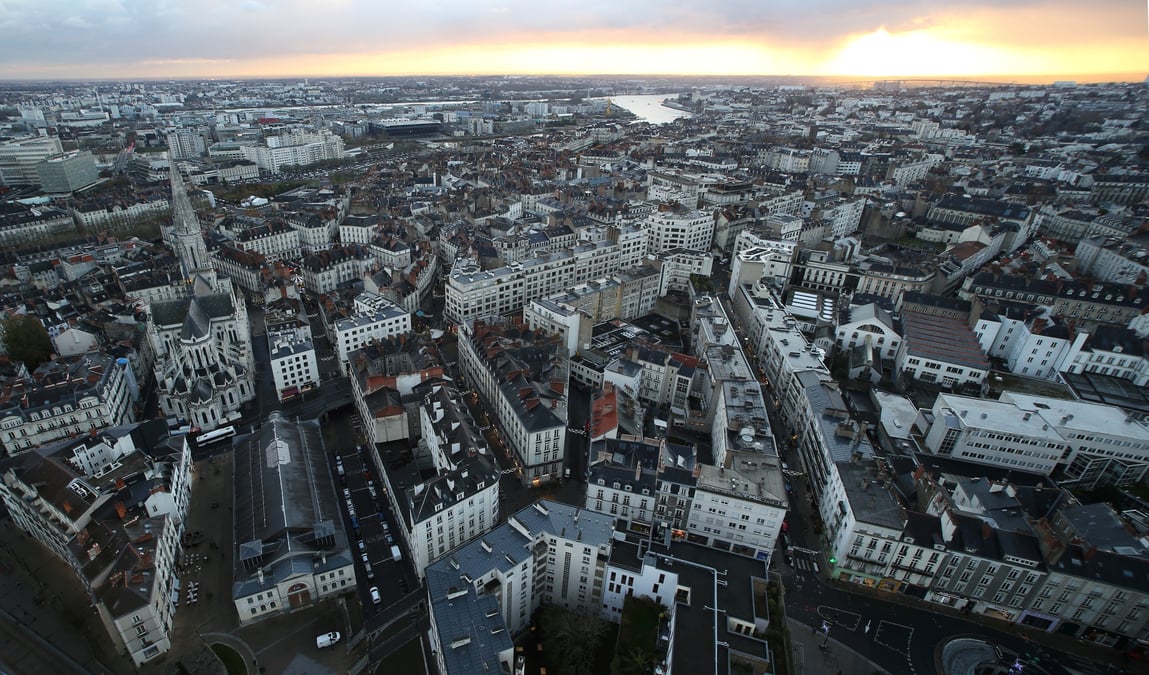 Nantes n'autorisera pas la publicite sur ses trottoirs
