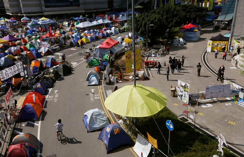Le soutien aux manifestants de Hong Kong recule