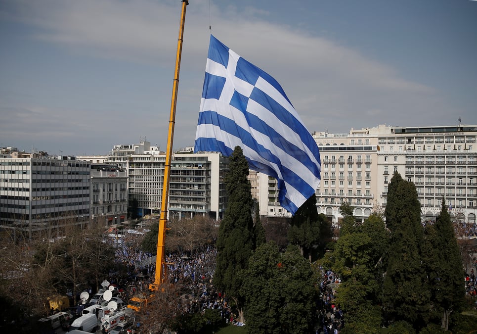 Fitch releve la note de la grece de "b-" a "b"