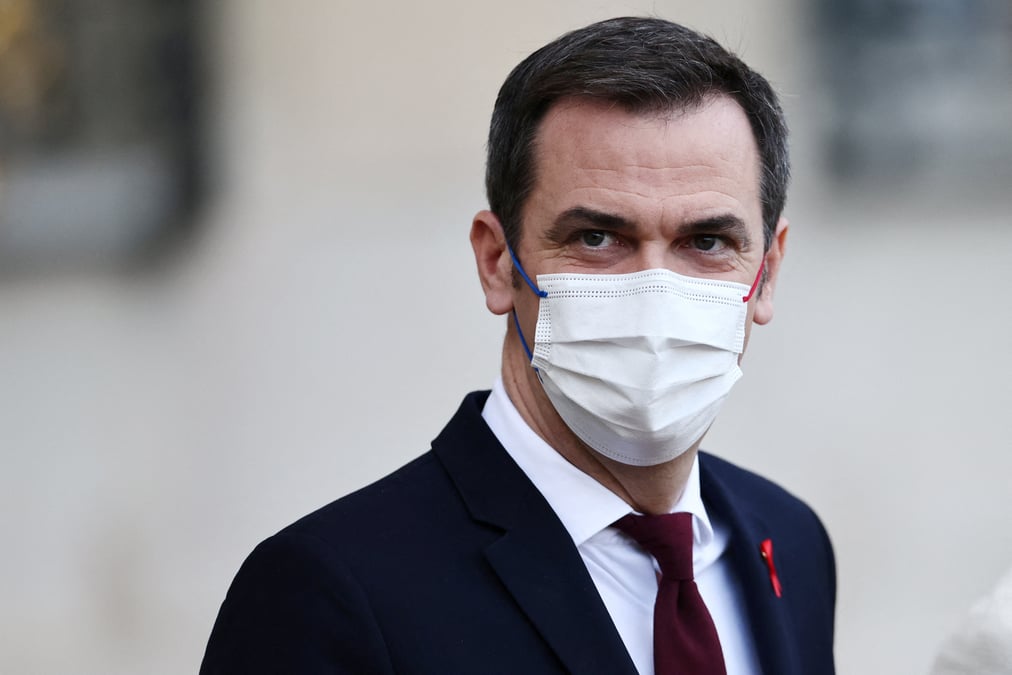 Coronavirus: le pic epidemique semble atteint en france, selon veran