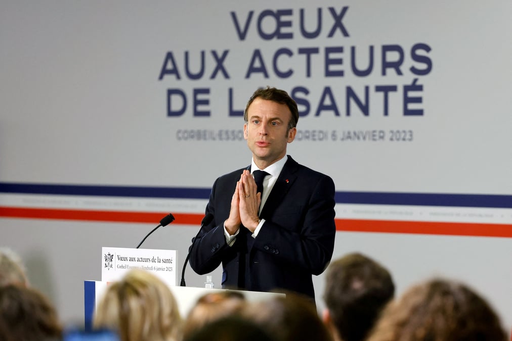 Macron, voeux au personnel de santé
