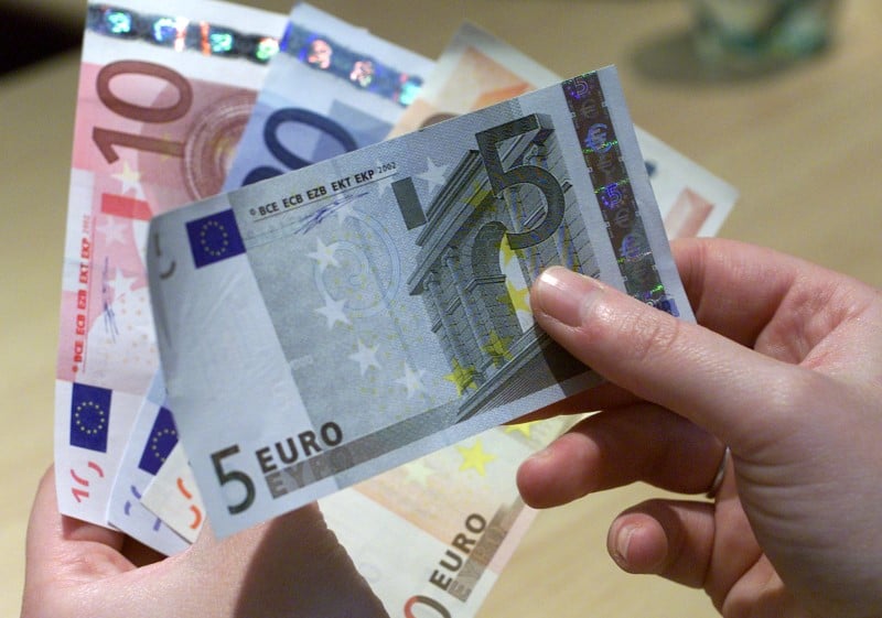 La bce jugerait hors de question une "monnaie helicoptere"
