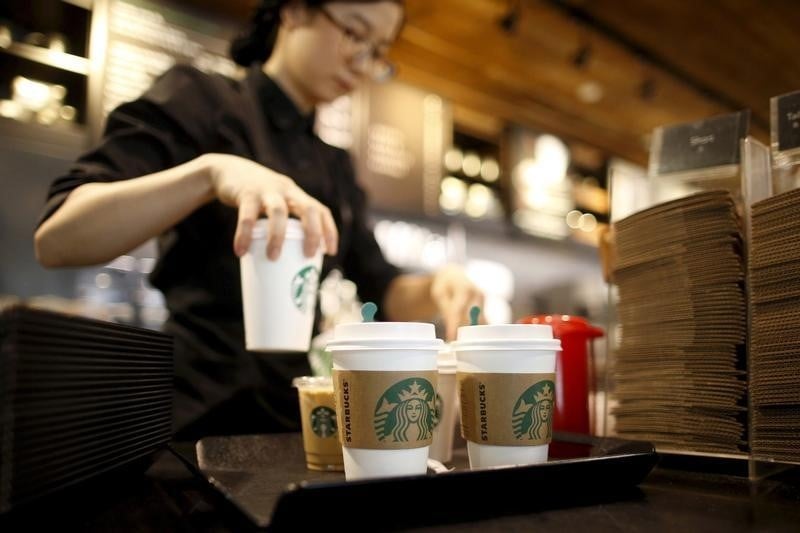La croissance des ventes de starbucks ralentit