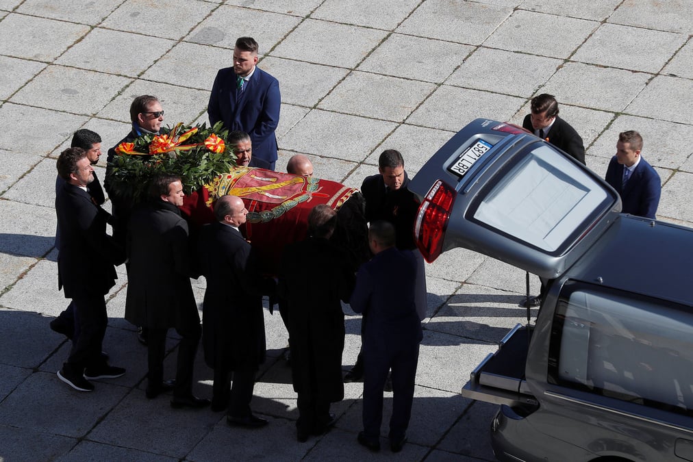 Espagne: la depouille de franco a ete exhumee