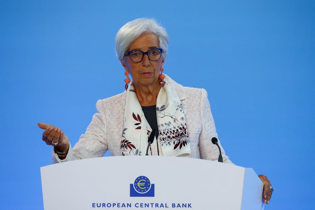 Car au-delà d'avoir un effet sur l'accélération des prix, le resserrement monétaire de la BCE a également des effets sur la croissance de la zone eur