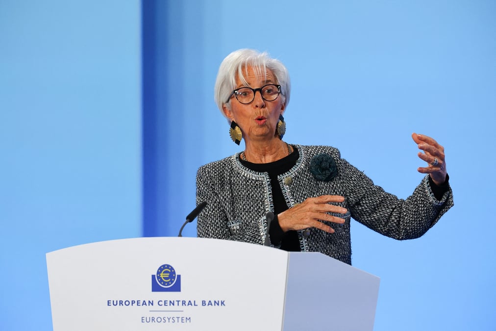 « Son dernier coup de génie en date est d'avoir appelé, dans le quotidien économique britannique de référence Financial Times (FT), les États membres de l'Union européenne, dont elle est mandataire, à acheter américain pour éviter la guerre commerciale de Trump » (Le groupe Mars)