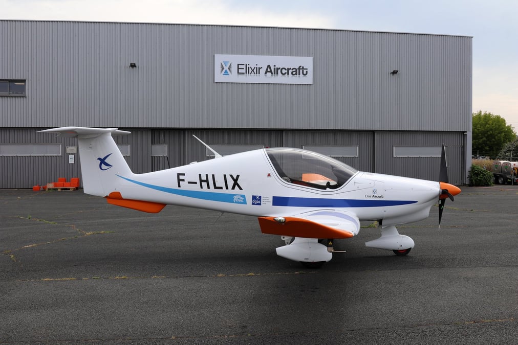 L'Enac vient de commander 30 avions au constructeur aéronautique Elixir Aircraft, basé à La Rochelle.