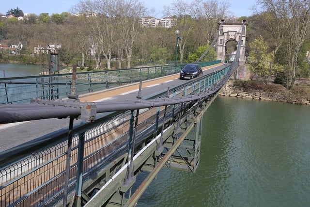 Pont de l'Ile Barbe