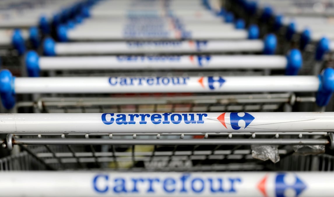 Carrefour: alexandre arnault et nicolas bazire quittent le conseil d'administration