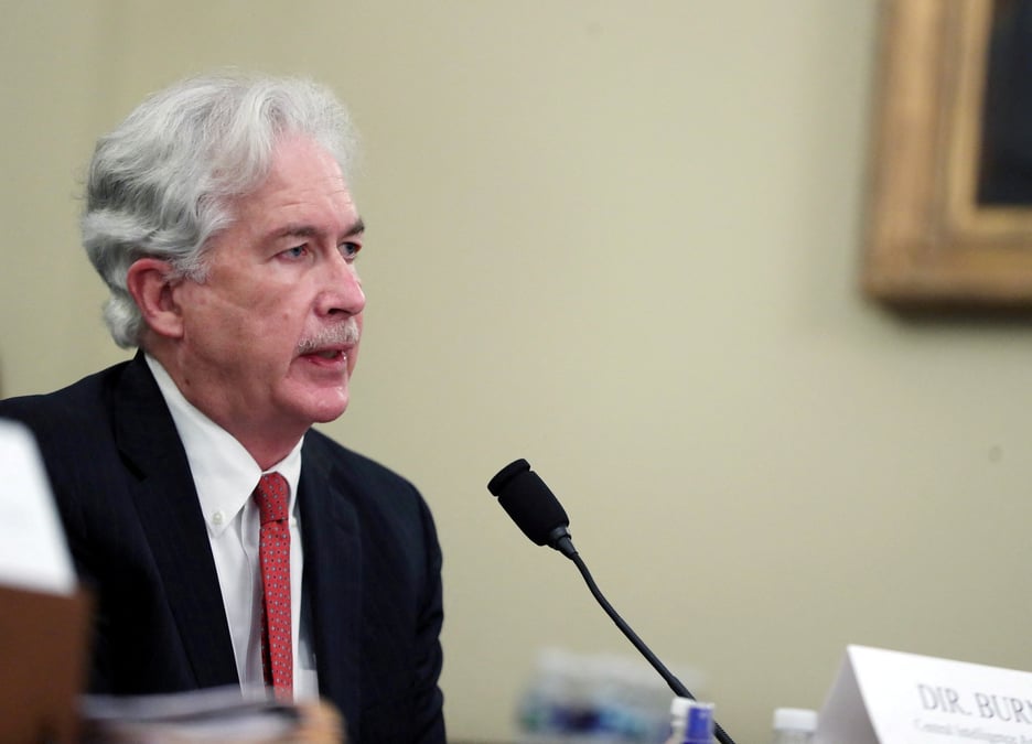Le directeur de la cia, william burns, s'exprime lors d'une audience a washington