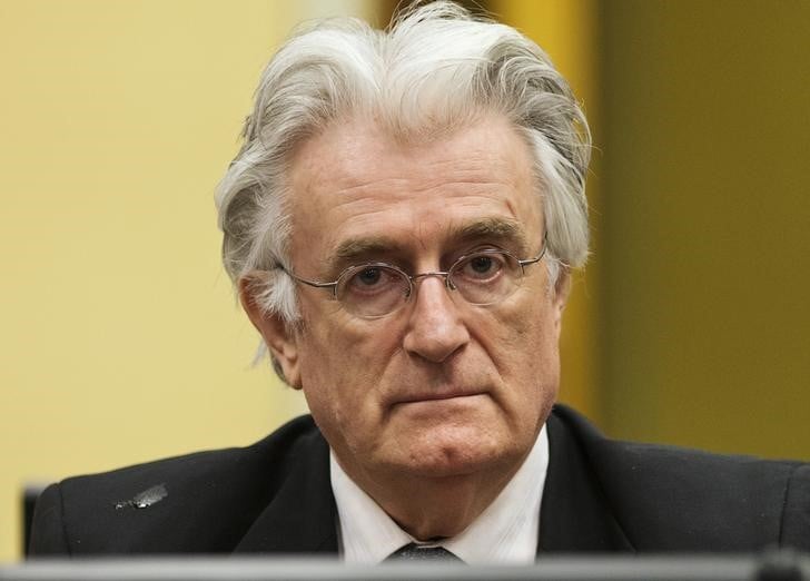 Prison à vie requise contre le Serbe de Bosnie Radovan Karadzic