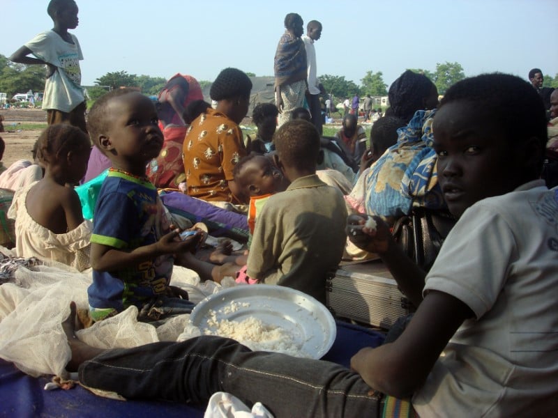 Des dizaines de milliers de deplaces au soudan du sud