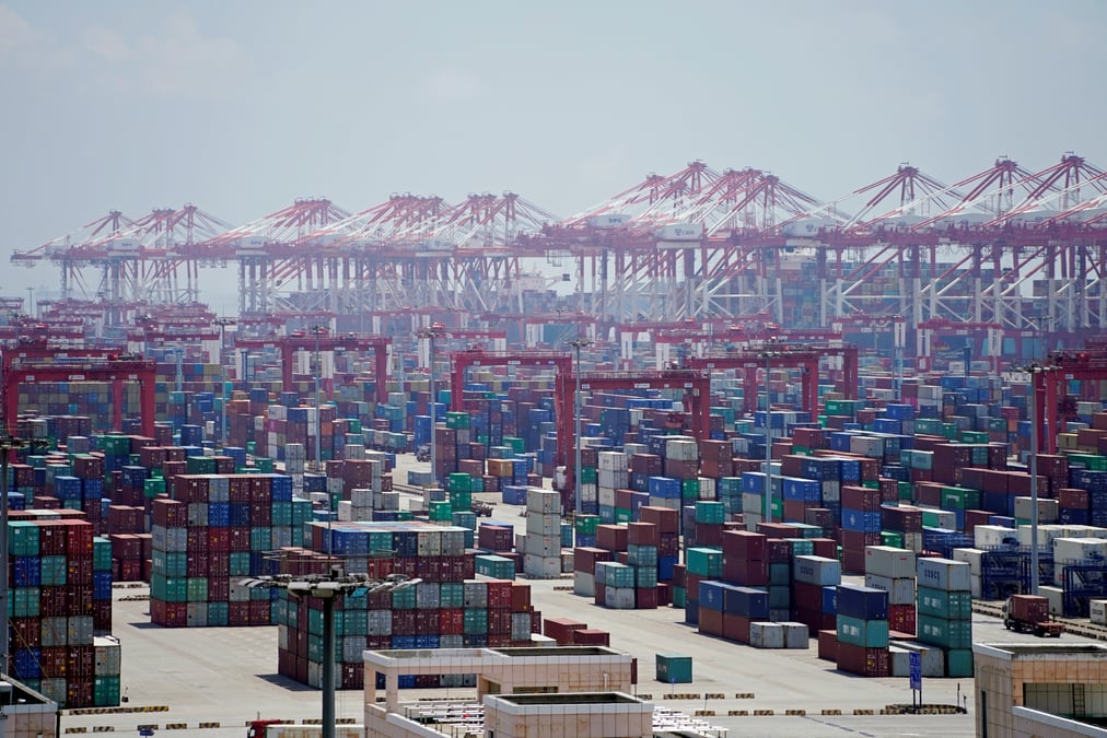 Chine: declin moins prononce que prevu des exportations en mars