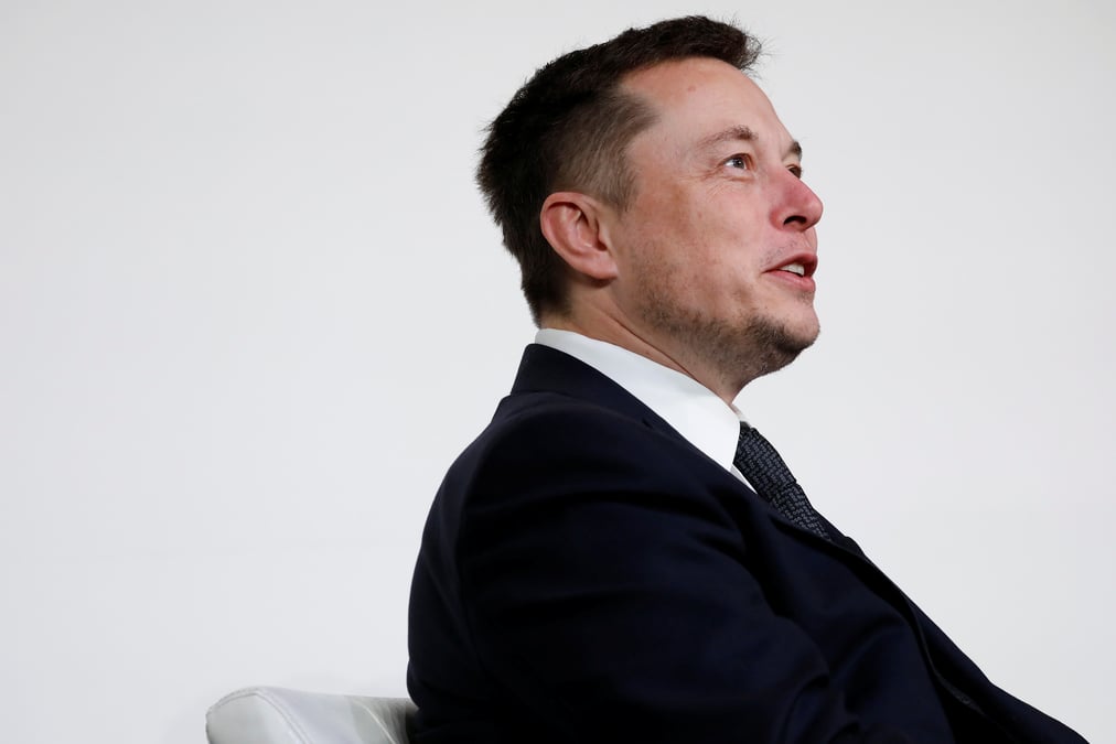 Musk va quitter la presidence du ca de tesla, restera dg