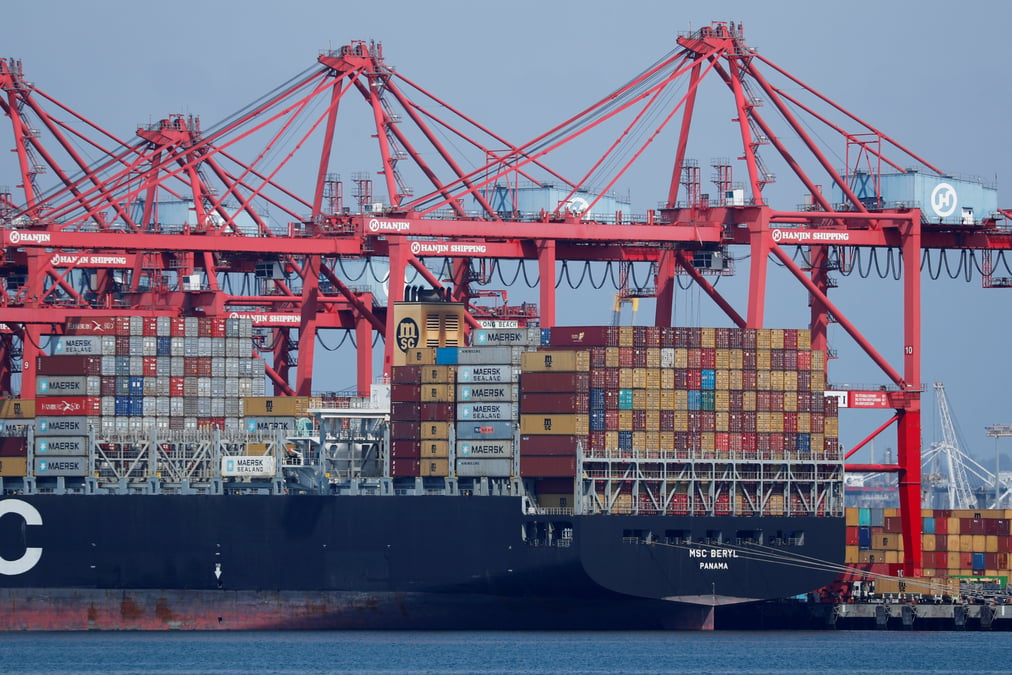 Usa: le deficit commercial s'est reduit en juin