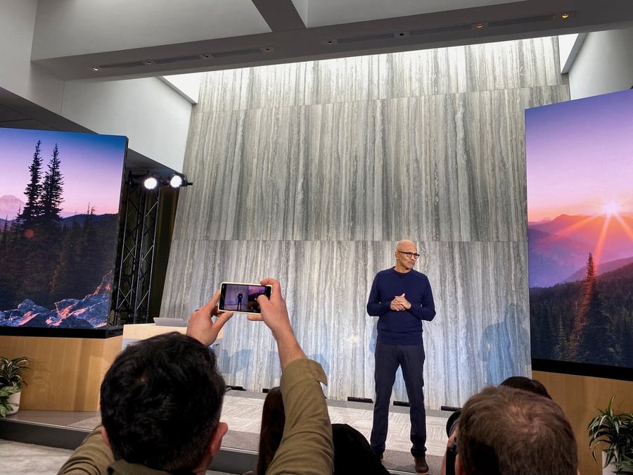 Le dg de microsoft, satya nadella