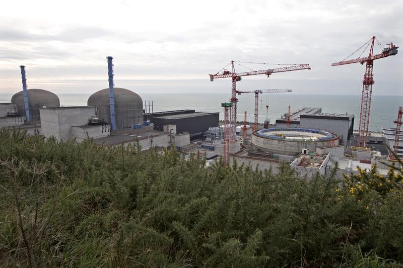 Le chantier EPR doit s'arrêter, selon Mediapart, EDF dément