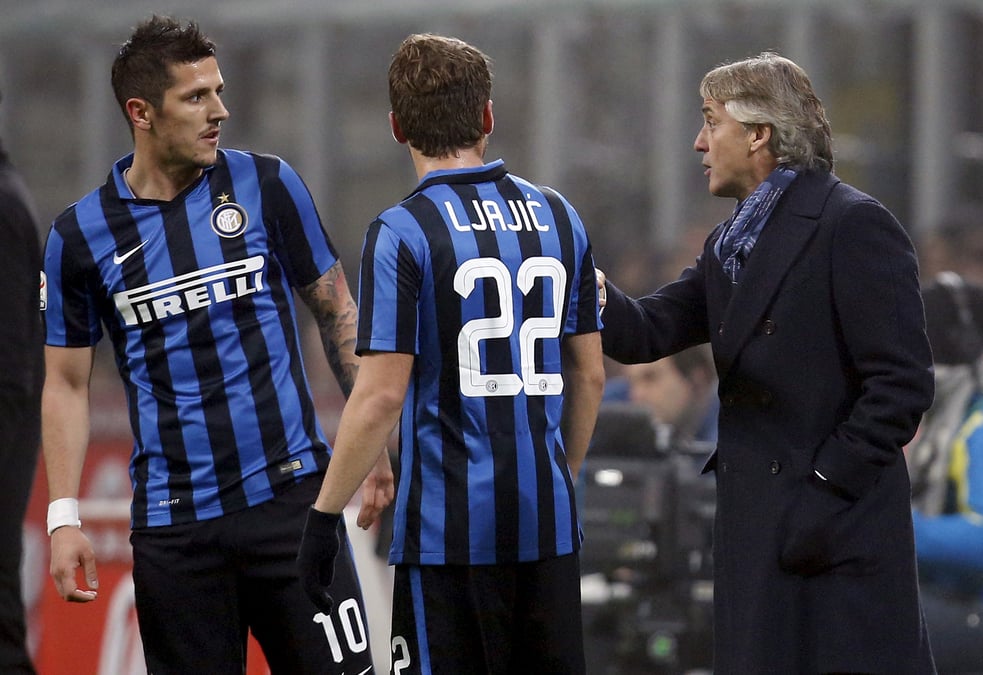 L'inter bat naples et atteint les demi-finales
