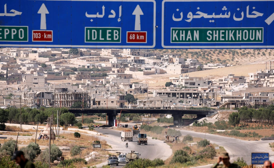 Des raids aeriens font au moins 20 morts dans la region d'idlib, en syrie