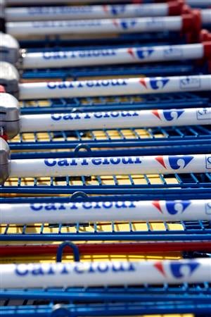 2009-06-22T082604Z_01_APAE55L0NFJ00_RTROPTP_3_OFRBS-KOORINDUSTRIES-CARREFOUR-20090622.JPG