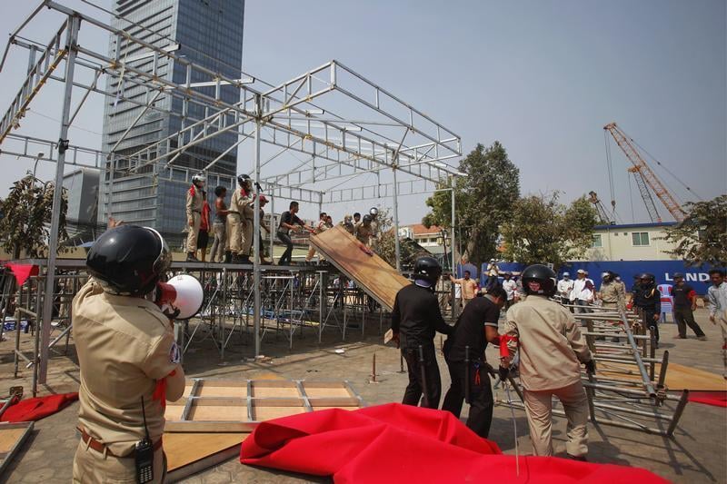 Un parc occupé par l'opposition cambodgienne évacué à Phnom Penh