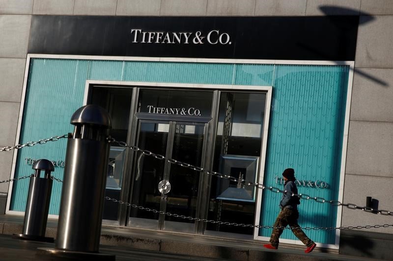 Tiffany annonce la demission de son directeur general